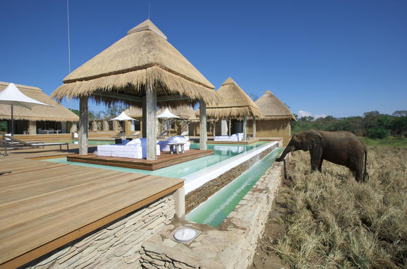safari hotel spa